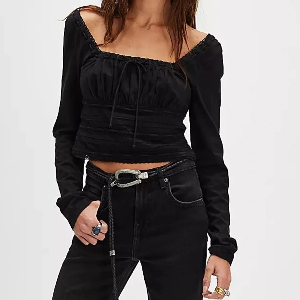 FREE PEOPLE Scarlet Smocked Top Black NWT Size Medium Romantic Boho Blouse